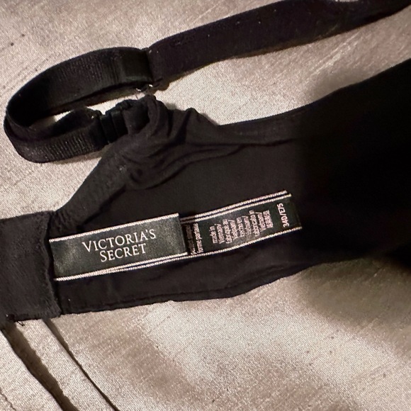 CLOSING!!!💋VICTORIAS SECRET💋PERFECT SHAPE BRA - Picture 3 of 5